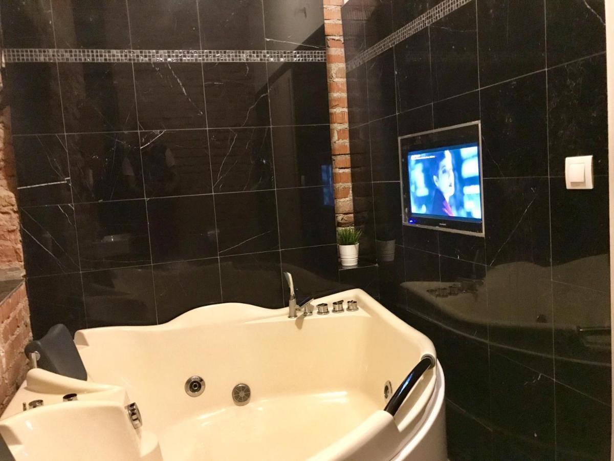 Brno Center Whirlpool Apartment Kültér fotó